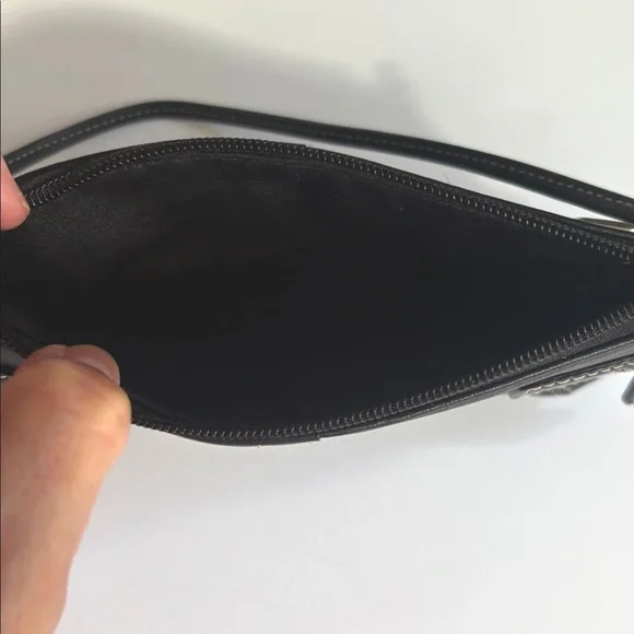 Y2K Vintage Coach Wristlet -Excellent Condition! - Picture 4 of 4
